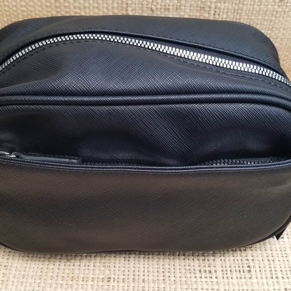 New Men's "Penguin" Travel Bag